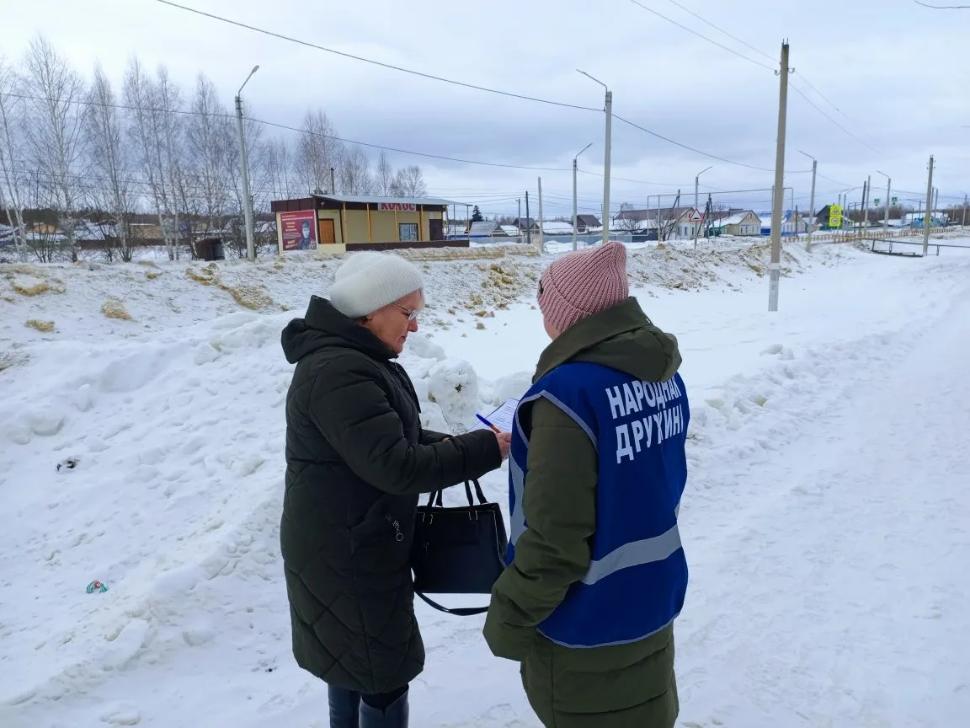 Народные дружинники Камешкирского района провели рейд по обеспечению общественного порядка Народные дружинники Камешкирского района провели рейд по обеспечению общественного порядка