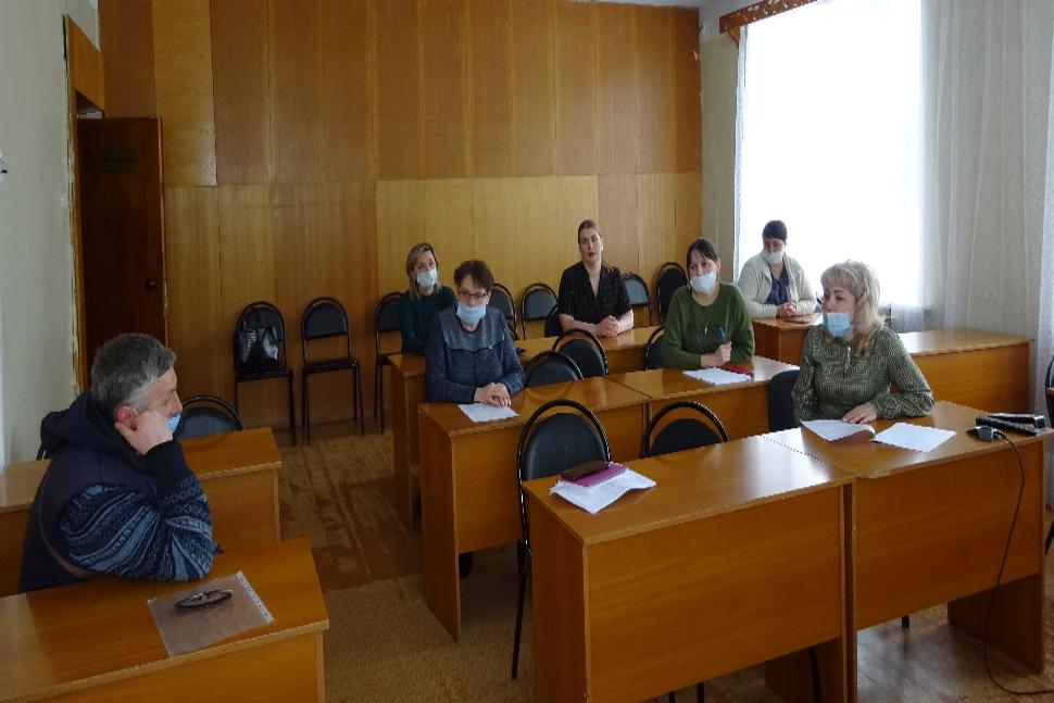 В Камешкирском районе продолжается работа по заключению социальных контрактов