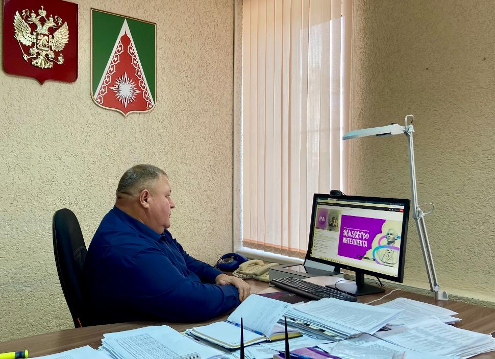 Глава Камешкирского района Дмитрий Мануковский принял участие в вебинаре на тему «Интенсив по искусственному интеллекту» 