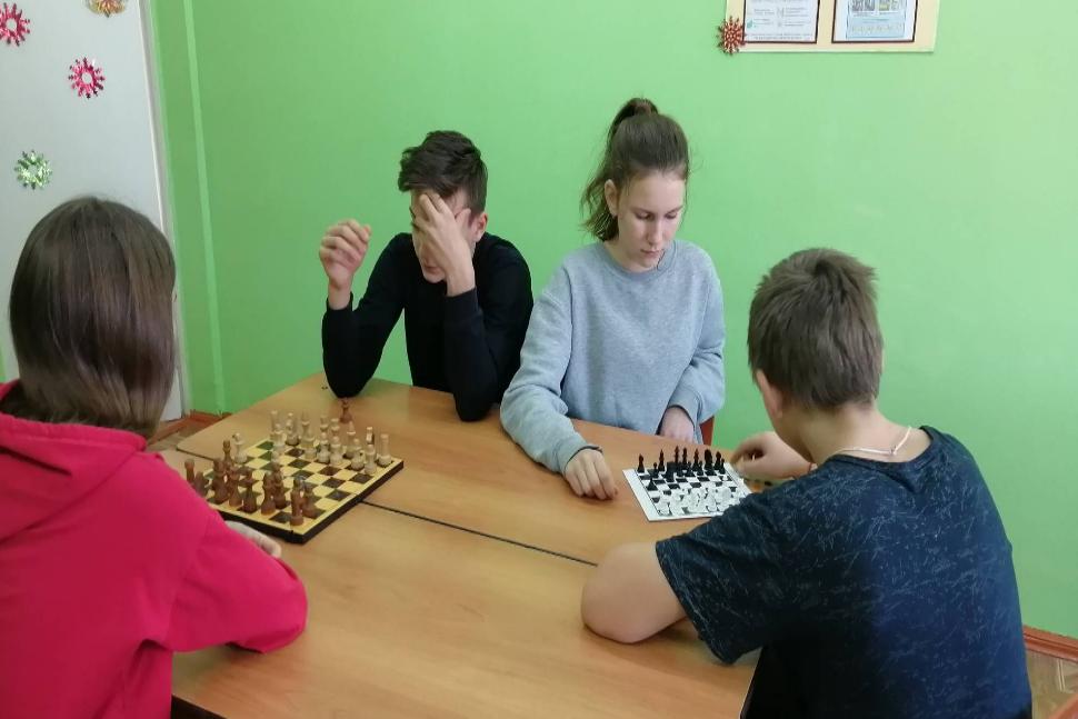 Школьный турнир по шахматам в МБОУ ООШ с. Пестровка Школьный турнир по шахматам в МБОУ ООШ с. Пестровка