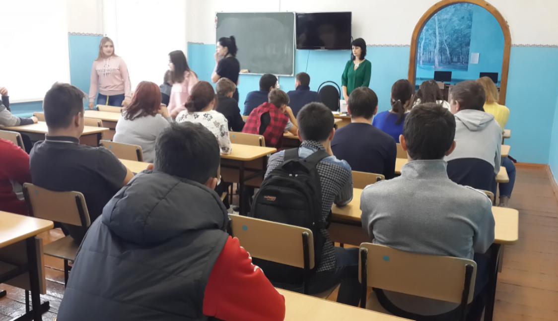 Встреча директора Многофункционального центра Камешкирского района со студентами колледжа