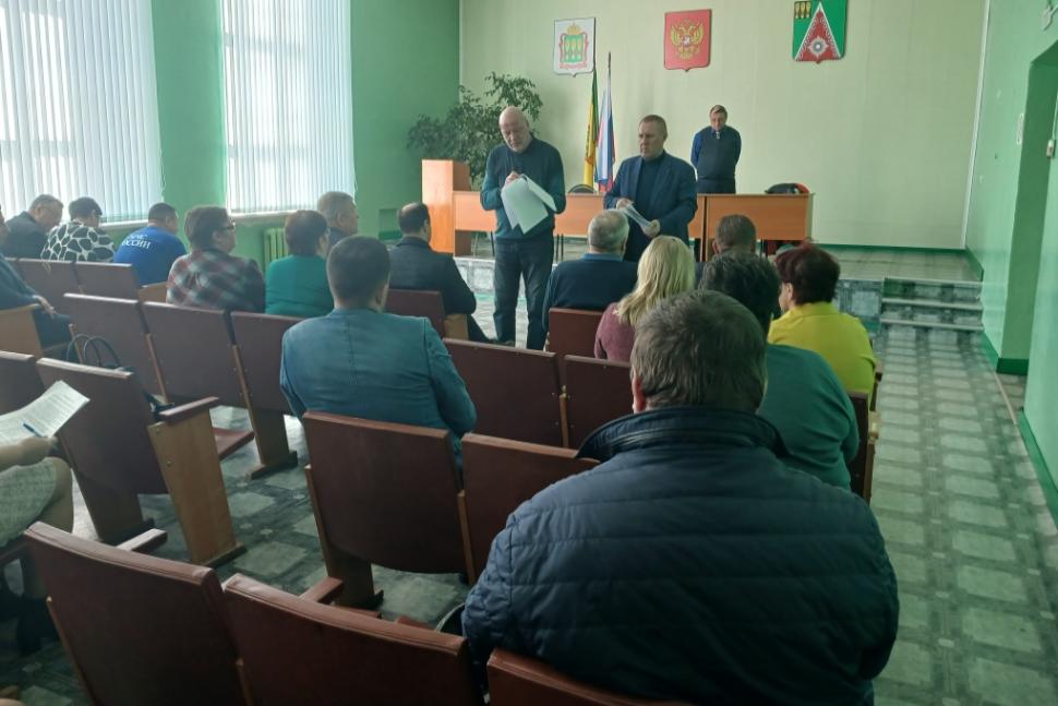В администрации Камешкирского района преподавателями УМЦ по ГОЧС Пензенской области проведено обучение председателей и членов комиссий по предупреждению и ликвидации чрезвычайных ситуаций и обеспечению пожарной безопасности