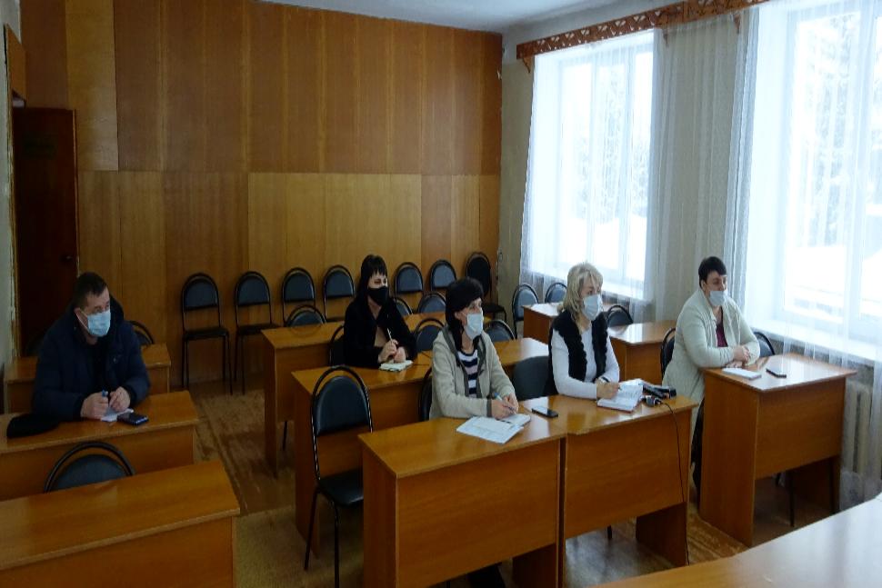 В администрации Камешкирского района состоялось совещание в режиме видеоконференцсвязи