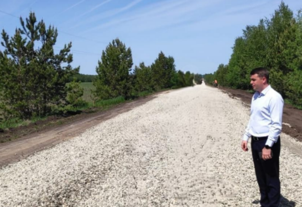 В Камешкирском районе продолжается ремонт дорог
