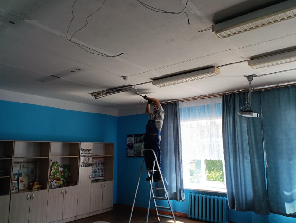 В основной школе с.Большой Умыс ведутся ремонтные работы к новому учебному году