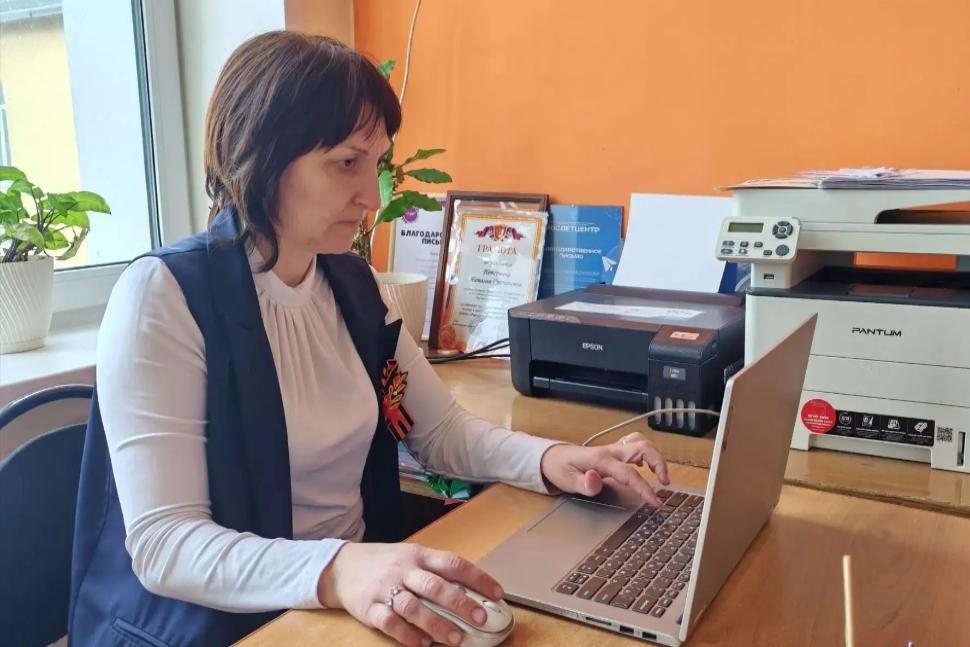 Проходят курсы советников директора по воспитанию и взаимодействию с детскими общественными объединениями Проходят курсы советников директора по воспитанию и взаимодействию с детскими общественными объединениями