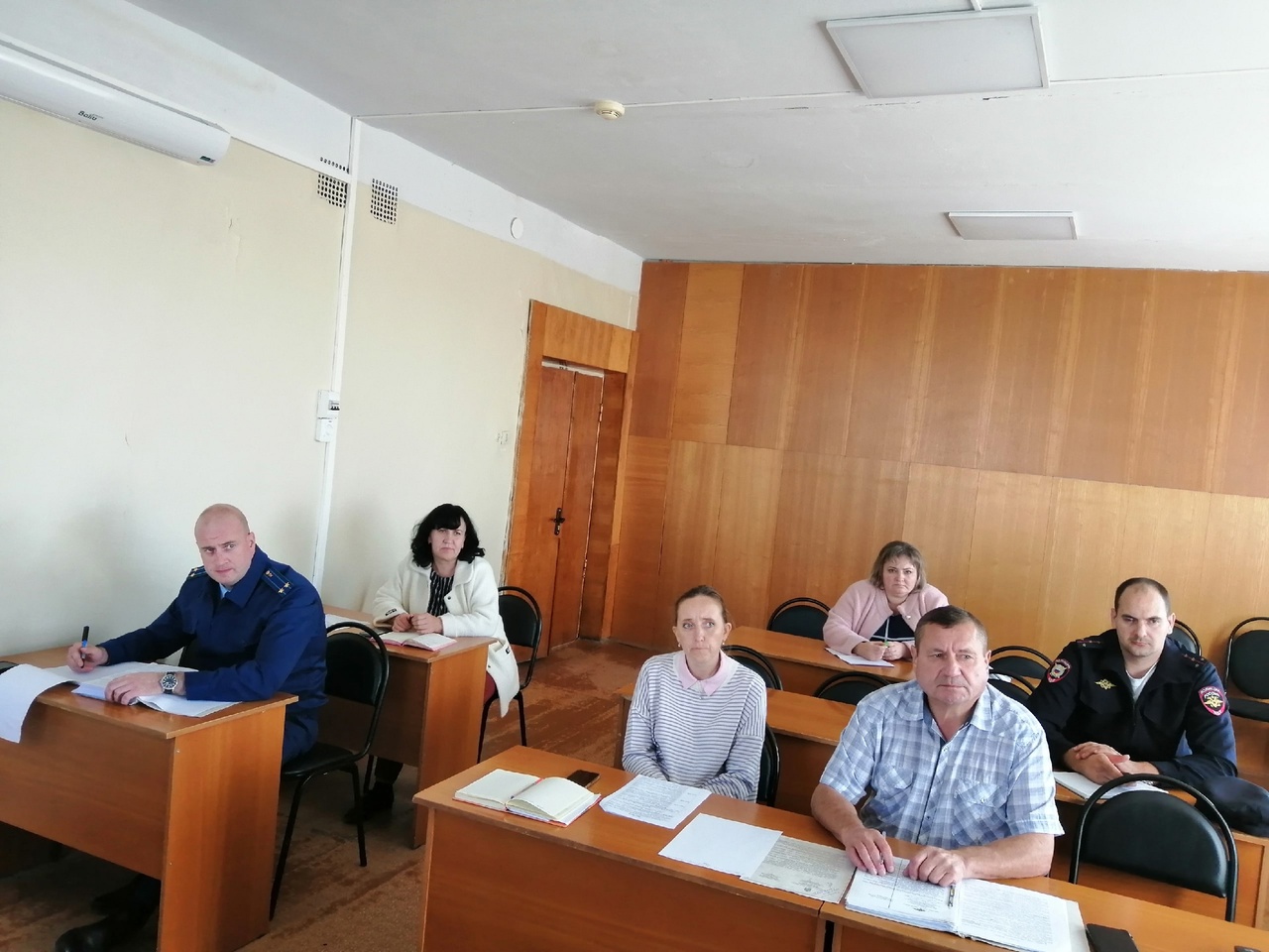 В администрации Камешкирского района прошло заседание межведомственной комиссии при Правительстве Пензенской области по профилактике правонарушений и штаба народных дружин при Правительстве Пензенской области в режиме видеоконференцсвязи