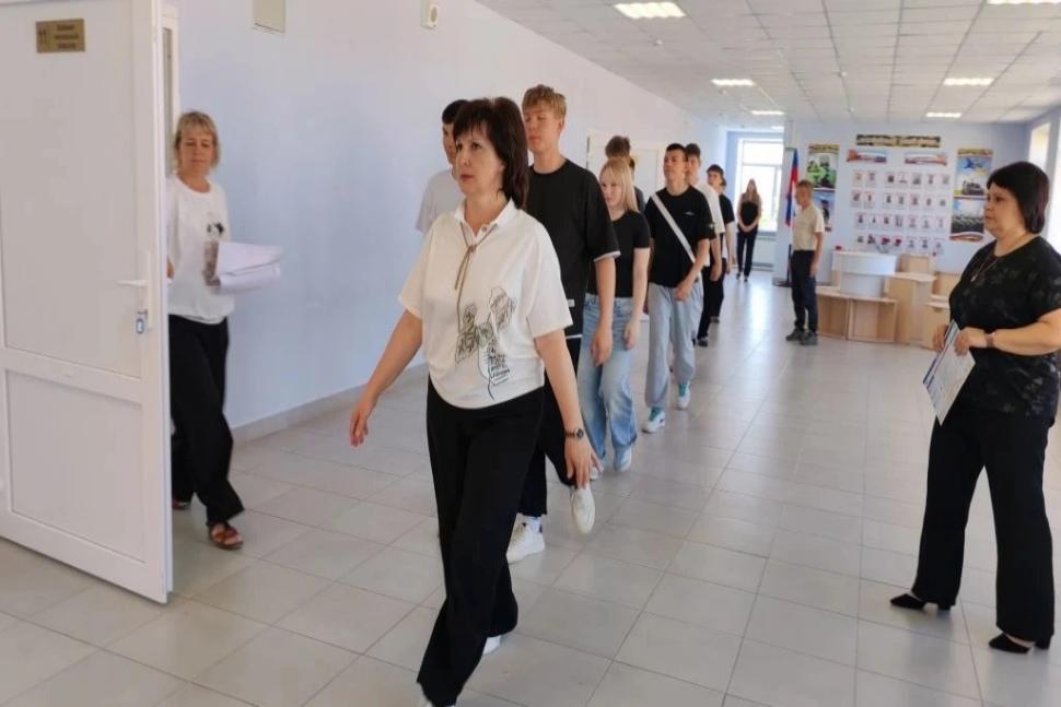 В пункте  проведения экзаменов Камешкирского района прошли тренировки по безопасности для выпускников перед ГИА   