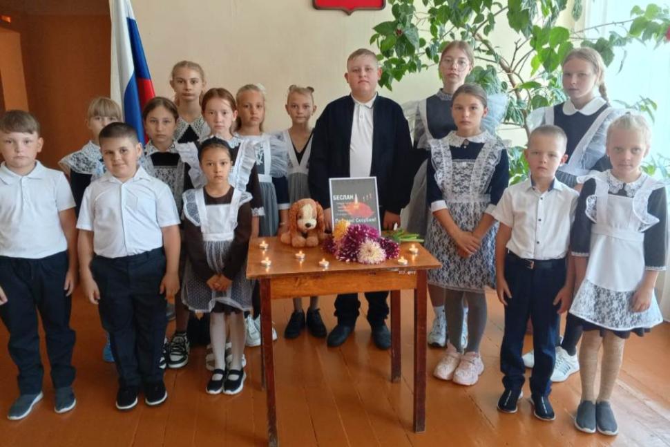 В образовательных организациях прошли мероприятия в день солидарности в борьбе с терроризмом В образовательных организациях прошли мероприятия в день солидарности в борьбе с терроризмом