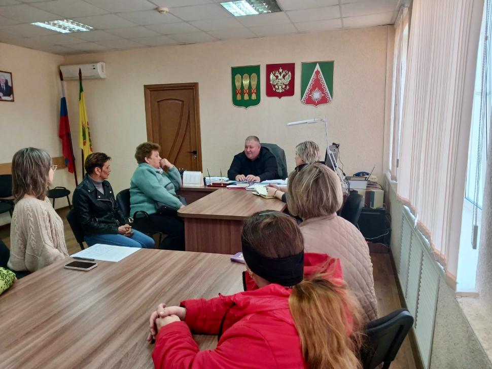 Глава Камешкирского района Дмитрий Мануковский провел личный прием граждан