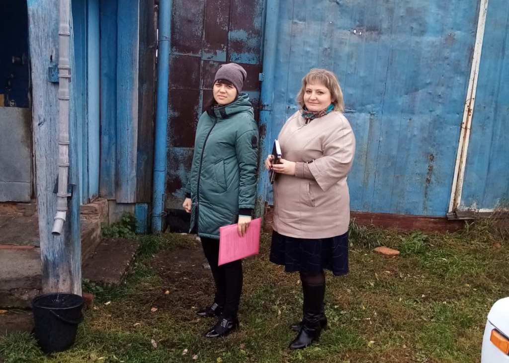 Профилактический рейд по семьям, проживающим на территории Лапшовского сельсовета