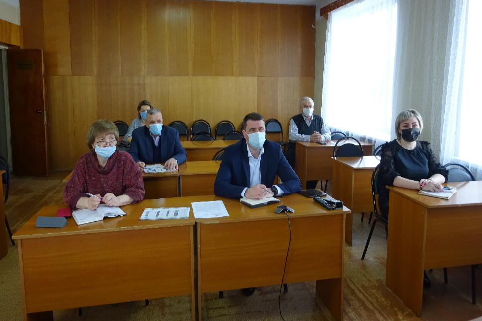Глава администрации Камешкирского района Павел Мигин принял участие в совещании в режиме видеоконференцсвязи Глава администрации Камешкирского района Павел Мигин принял участие в совещании в режиме видеоконференцсвязи