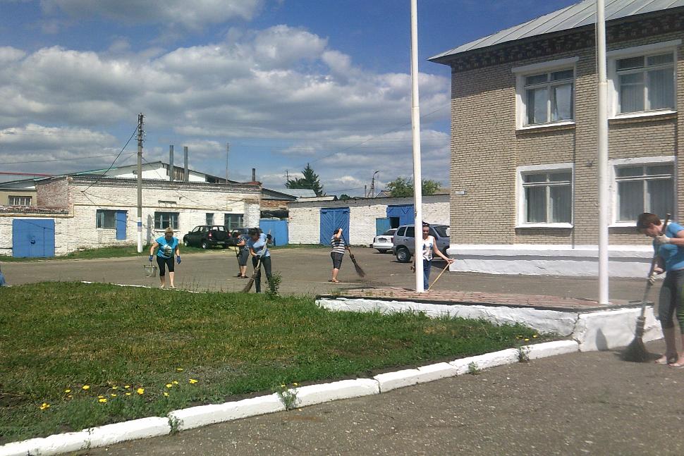 Благоустройство центра в селе Русский Камешкир