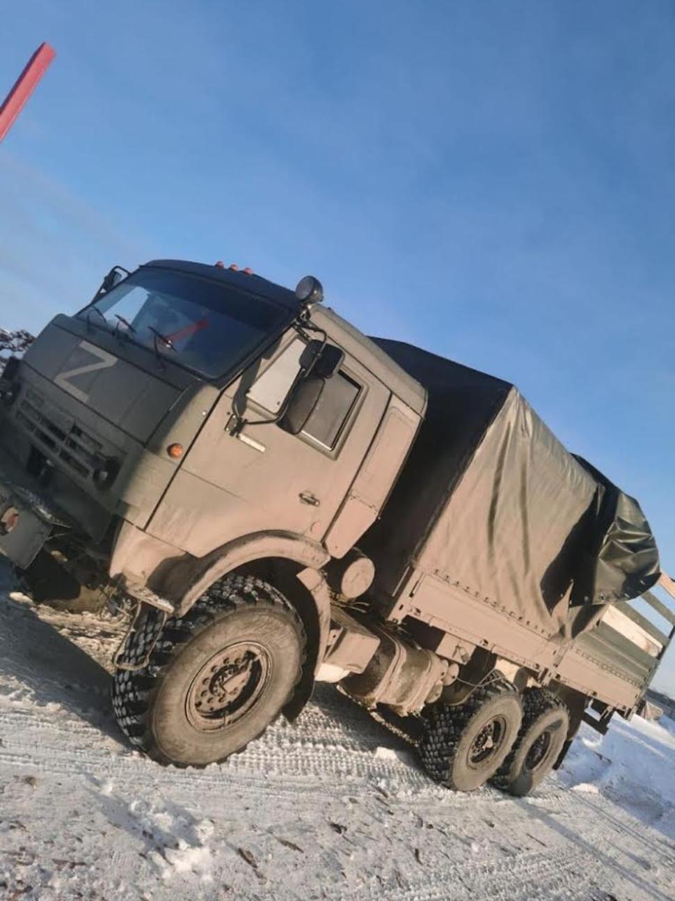 Очередной гуманитарный груз для военнослужащих, принимающих участие в специальной военной операции, отправился 13 января из Камешкирского района