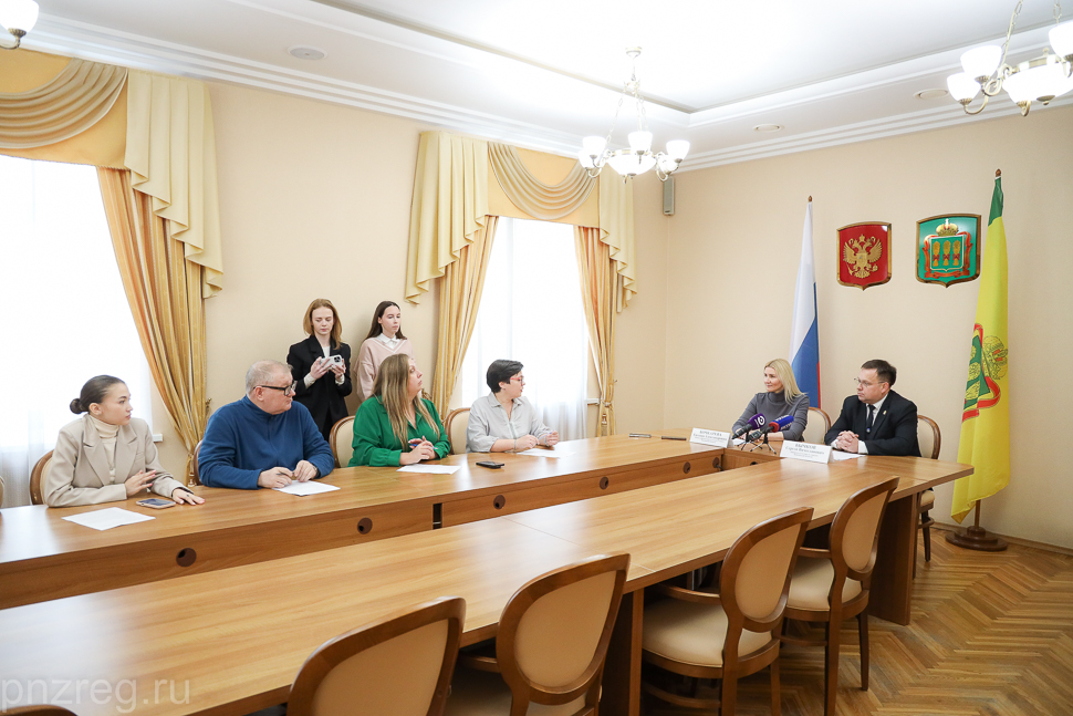 Выбрать новогоднее мероприятие по «Пушкинской карте» поможет чат-бот в мессенджере MAX