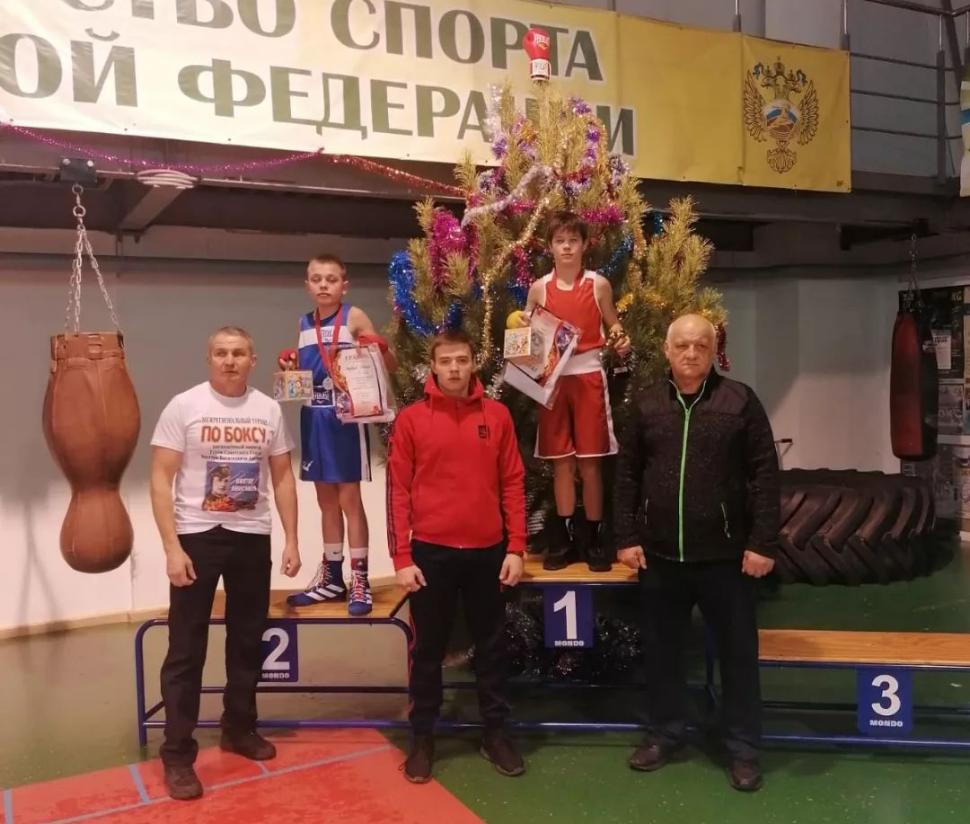 Камешкирские боксёры стали победителями в своей весовой категории в открытом турнире по боксу в г. Заречный Камешкирские боксёры стали победителями в своей весовой категории в открытом турнире по боксу в г. Заречный