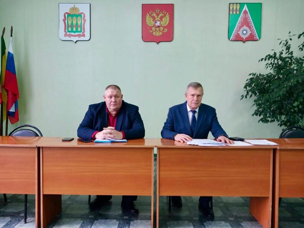 Прошла очередная 49 сессия Собрания представителей Камешкирского района