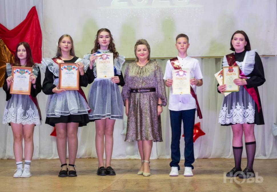 В школах Камешкирского района состоялись выпускные вечера с торжественными церемониями вручения аттестатов об основном общем образовании выпускникам 9-х классов   