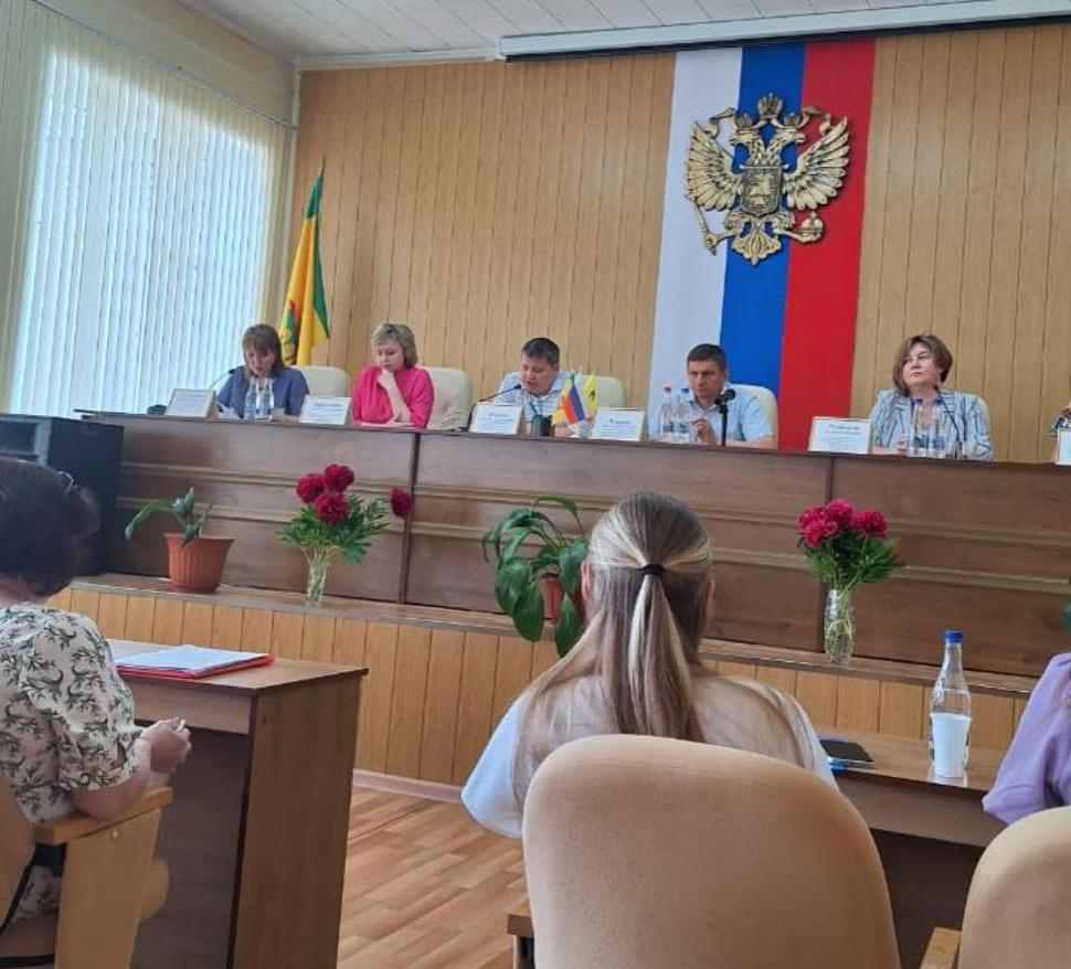 Сотрудники Финансового управления Камешкирского района приняли участие в зональном семинаре