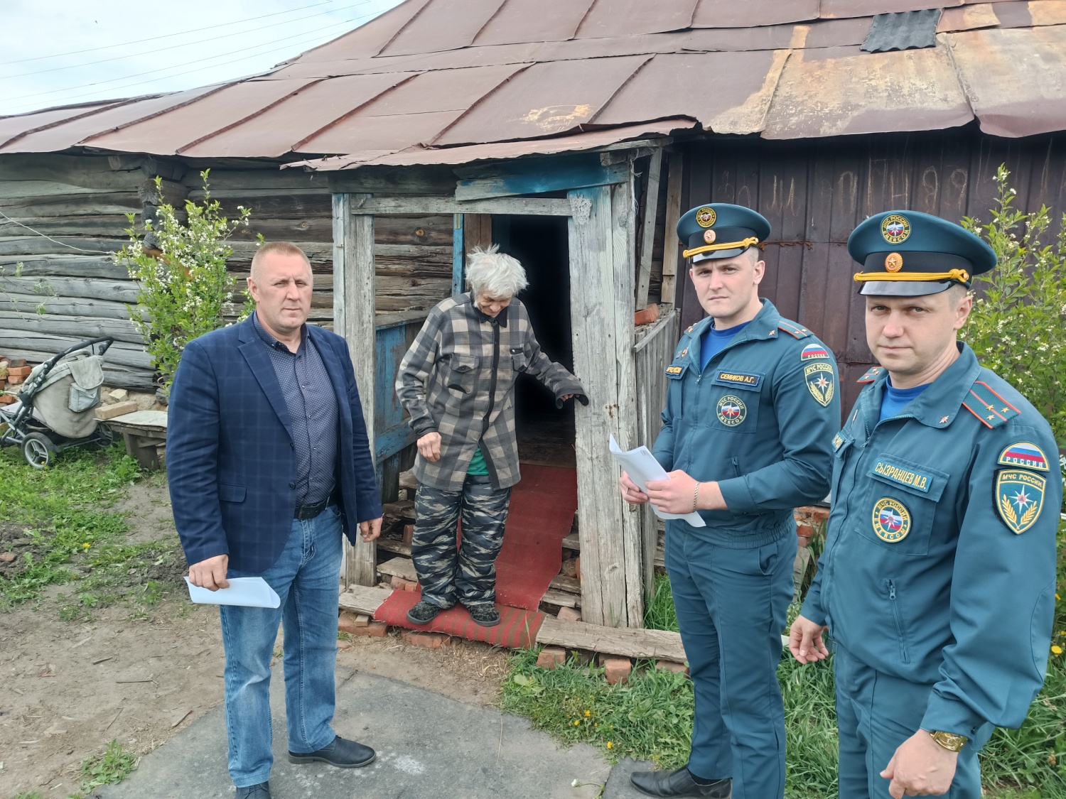 На территории с. Русский Камешкир проведён рейд по пожарной безопасности На территории с. Русский Камешкир проведён рейд по пожарной безопасности