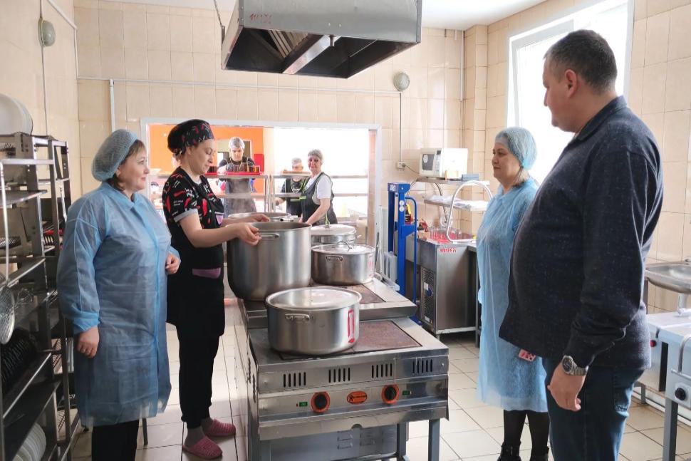 Качество питания в школьной столовой на контроле