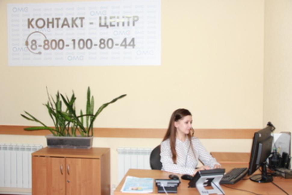 Страховые представители оказали практическую помощь жительнице региона при получении медицинских услуг