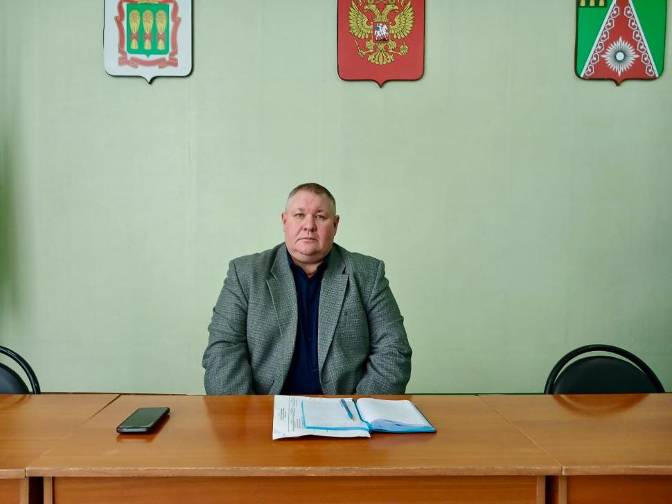  Глава Камешкирского района Дмитрий Мануковский провел оперативное совещание