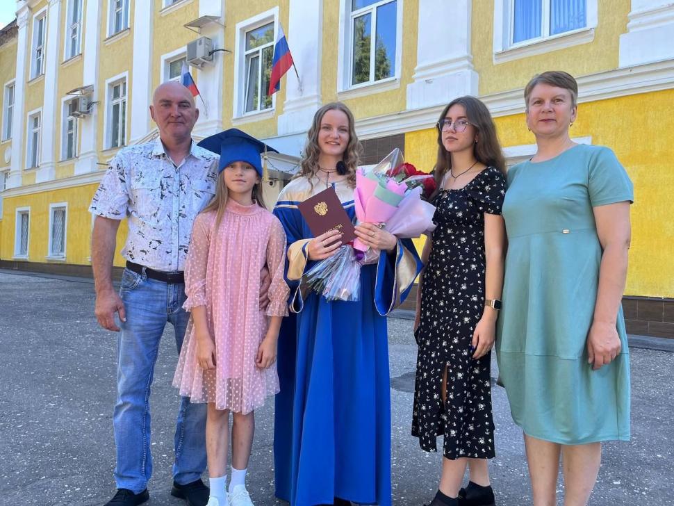Семья — великое сокровище и большая ответственность Семья — великое сокровище и большая ответственность