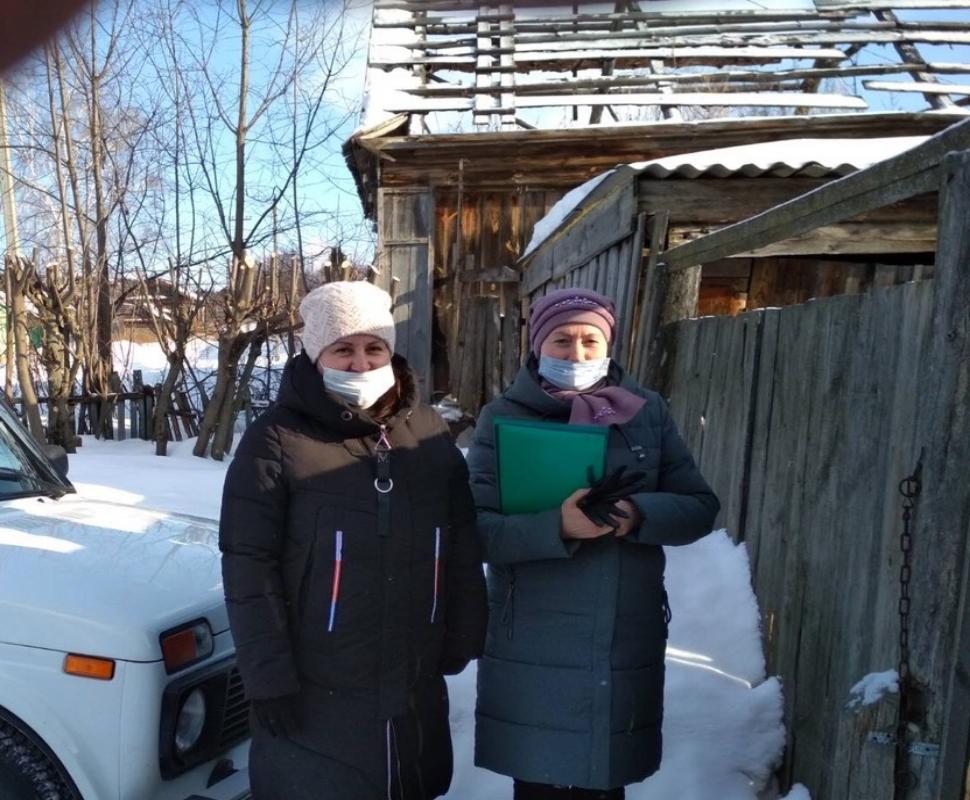 Cотрудники Комплексного центра социального обслуживания населения Камешкирского района посетили семьи