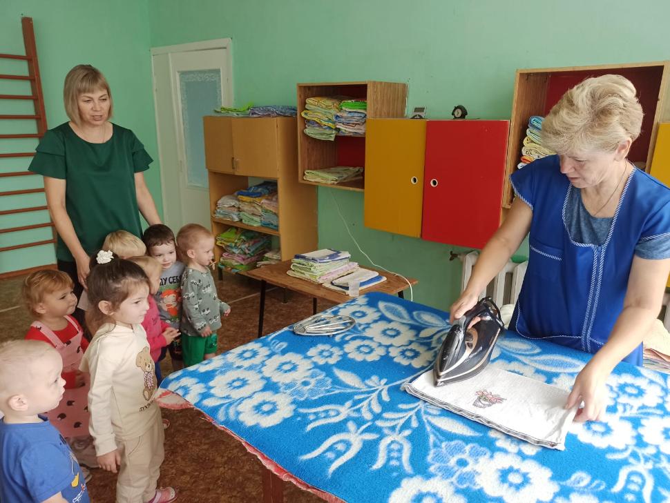 Путешествие по детскому саду