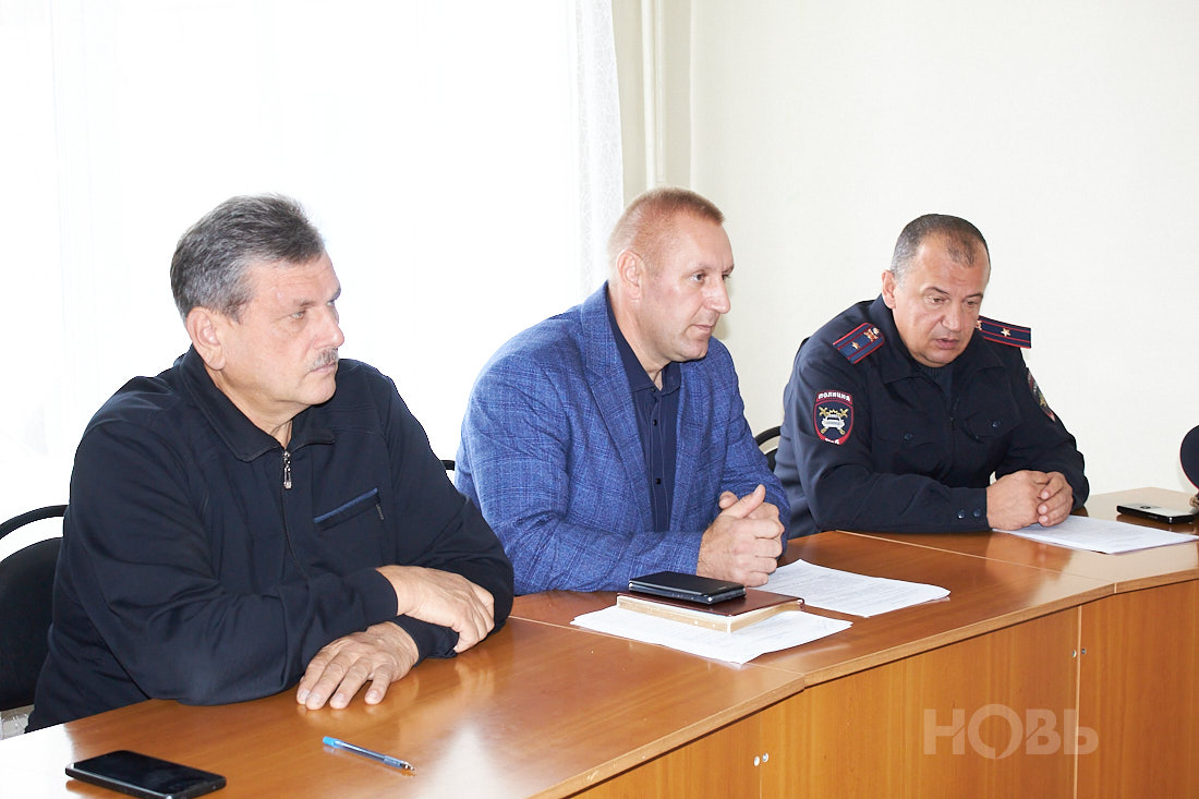 Заседание Комиссии по обеспечению безопасности дорожного движения Заседание Комиссии по обеспечению безопасности дорожного движения