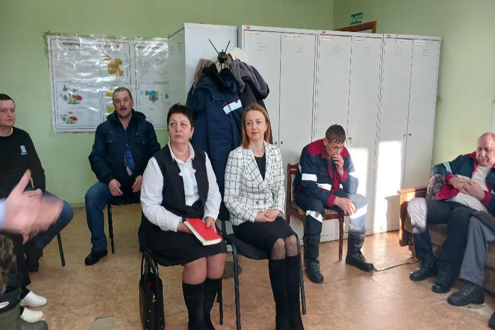 Глава Камешкирского района Ольга Белянина продолжает проводить встречи в трудовых коллективах Глава Камешкирского района Ольга Белянина продолжает проводить встречи в трудовых коллективах