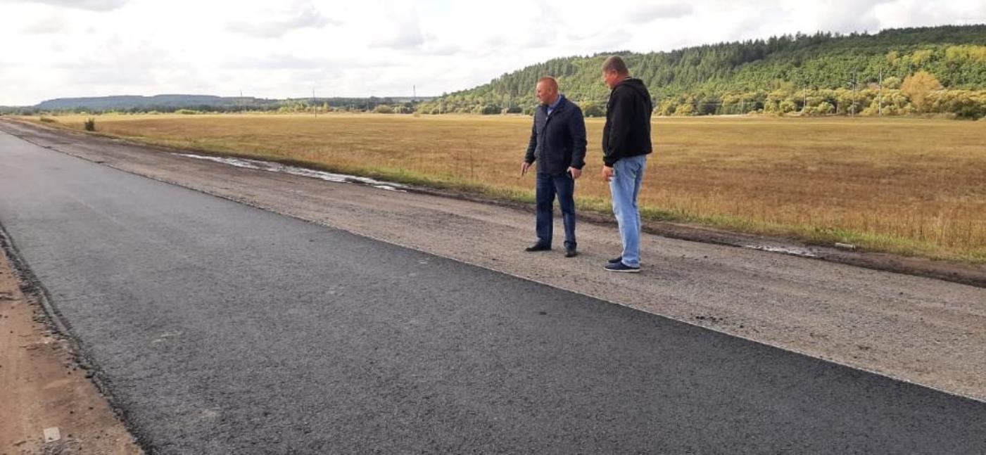  В Камешкирском районе продолжается ремонт автомобильных дорог