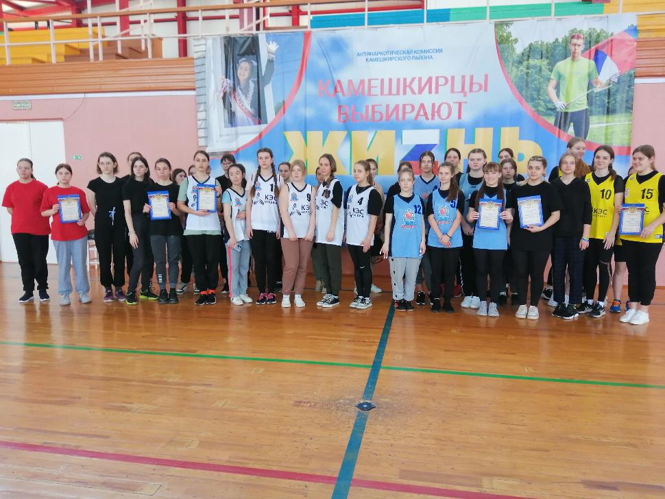 Товарищеская встреча по волейболу среди женских команд 