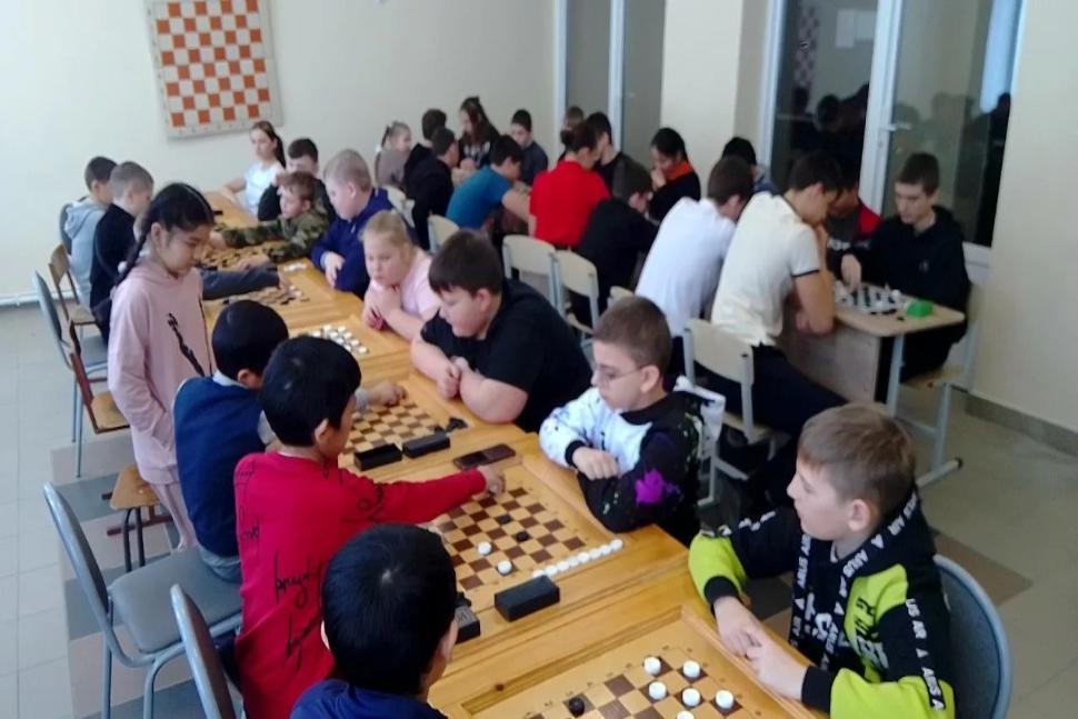Лично-командное первенство по русским шашкам среди школьников общеобразовательных учреждений