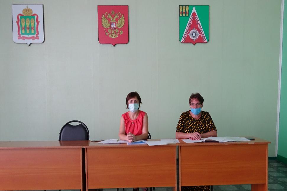  В администрации Камешкирского района  проведено заседание межведомственной комиссии по налогам и сборам