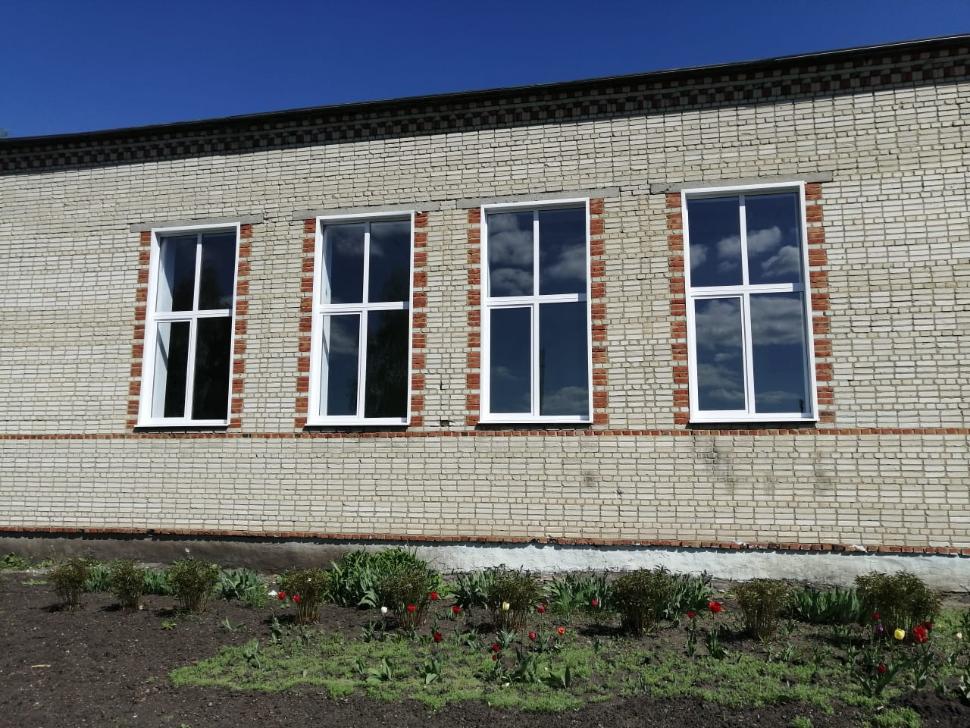 В основной школе села Большой Умыс заменили оконные блоки в спортивном зале и рекреациях В основной школе села Большой Умыс заменили оконные блоки в спортивном зале и рекреациях