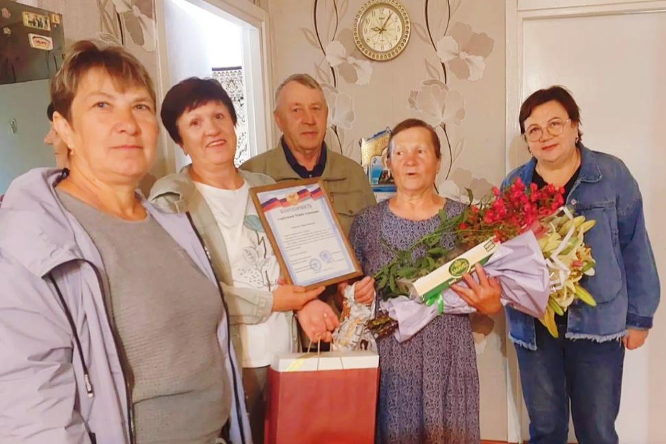 С юбилеем, дорогой учитель! С юбилеем, дорогой учитель!