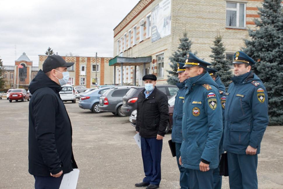 В Камешкирском районе прошли командно-штабные учения В Камешкирском районе прошли командно-штабные учения