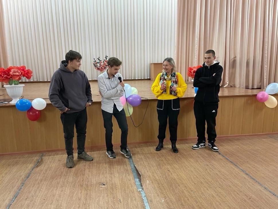 Специалисты Районного Дома культуры провели мероприятие для первокурсников Камешкирского филиала Кузнецкого многопрофильного колледжа