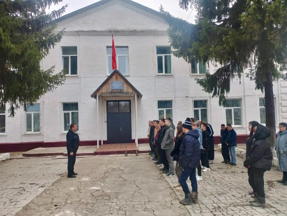 Инструктаж по антитеррористической безопасности в Камешкирском филиале «Кузнецкого многопрофильного колледжа»