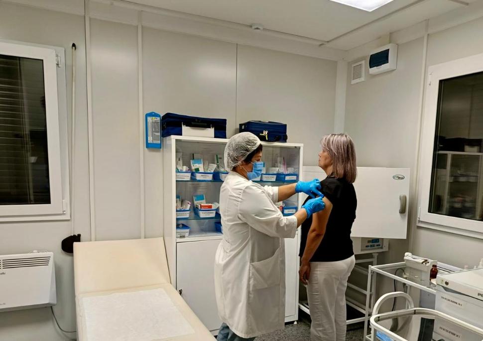 Приглашаем на бесплатную вакцинацию против гриппа! Приглашаем на бесплатную вакцинацию против гриппа!