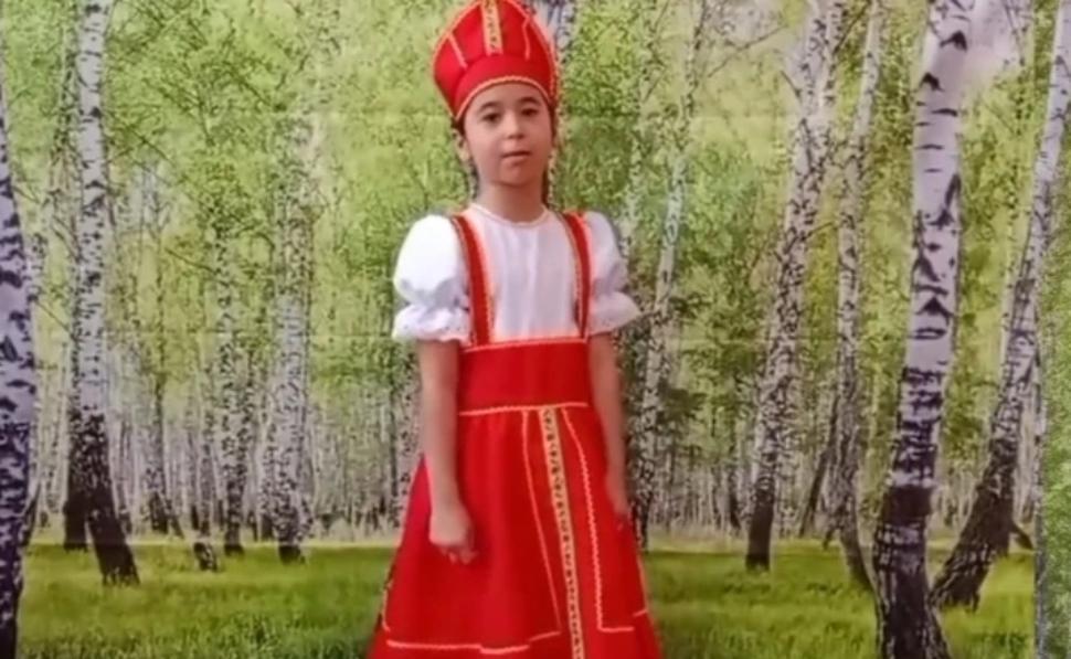 Воспитанница детского сада № 1 с. Русский Камешкир одержала победу во всероссийском конкурсе чтецов «Мир детства. Единство народов России»