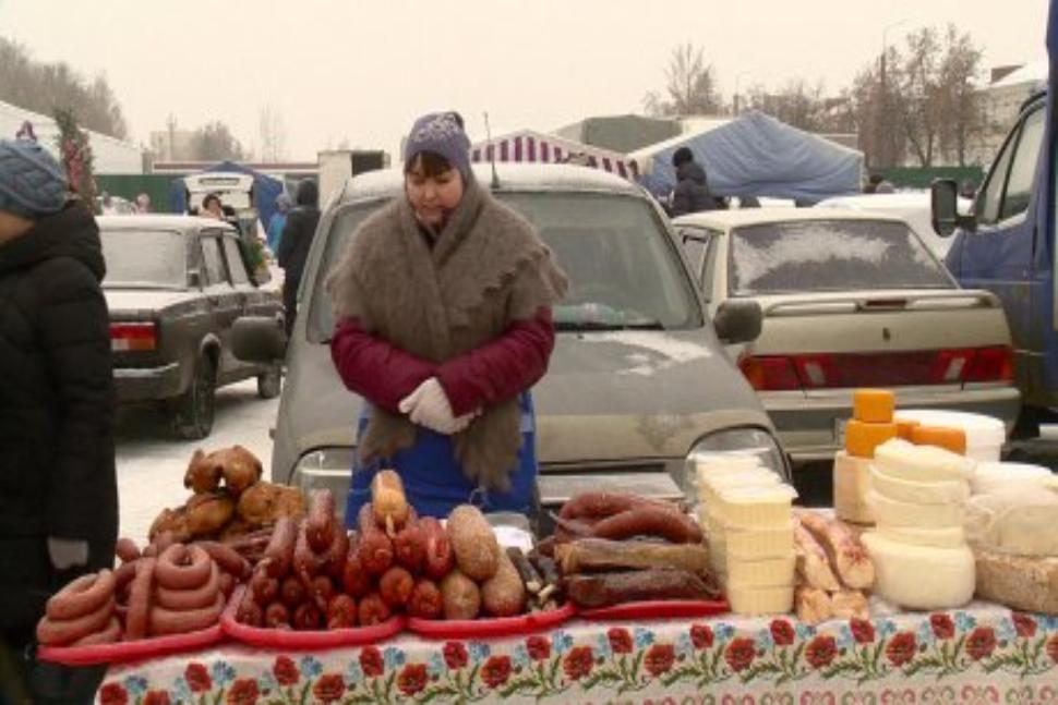 Сельскохозяйственные товаропроизводители и индивидуальные предприниматели Камешкирского района приняли активное участие в предновогодней ярмарке Сельскохозяйственные товаропроизводители и индивидуальные предприниматели Камешкирского района приняли активное участие в предновогодней ярмарке