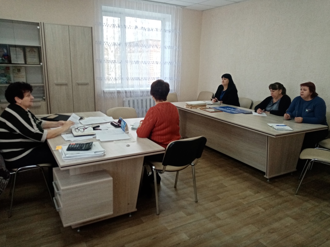 В понедельник, 19 декабря, глава администрации Русско- Камешкирского сельсовета Валентина Сорокина провела рабочее совещание со специалистами В понедельник, 19 декабря, глава администрации Русско- Камешкирского сельсовета Валентина Сорокина провела рабочее совещание со специалистами