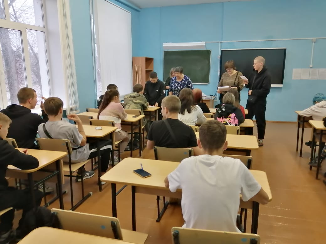 Тематический вечер «Будьте счастливы, друзья!» Тематический вечер «Будьте счастливы, друзья!»