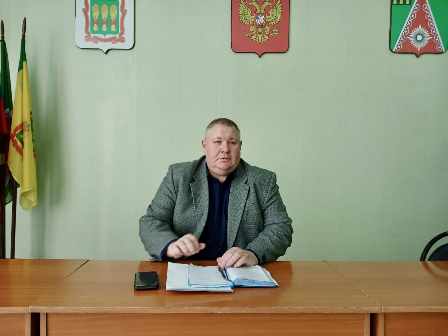 Глава Камешкирского района Дмитрий Мануковский провел оперативное совещание
