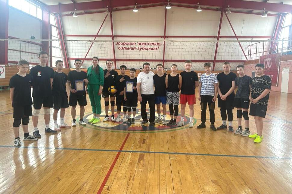 Товарищеская встреча по волейболу, посвященная Дню космонавтики, среди воспитанников ДЮСШ