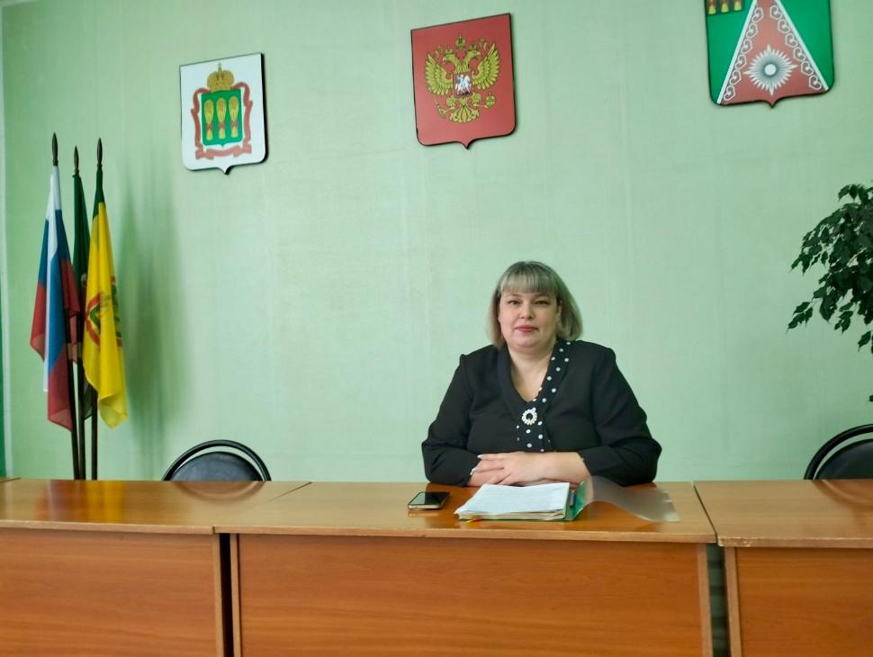 В администрации Камешкирского района состоялся обучающий семинар по  профилактике коррупционных правонарушений муниципальными служащими и  руководителями учреждений района