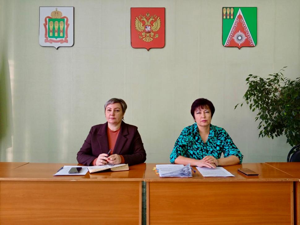 Прошла очередная 66 сессия Собрания представителей Камешкирского района